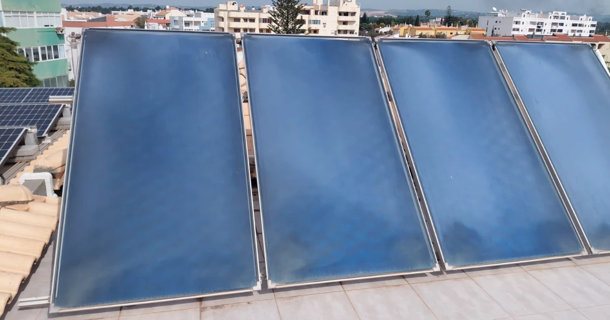Off-grid solar and battery installation on a rural Alcoutim property